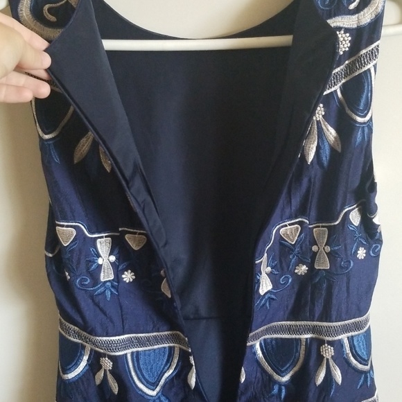 NWT Yujia Dark Blue Embroidered Dress - Picture 3 of 8